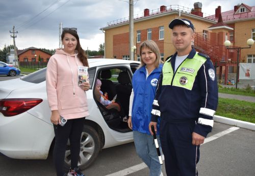 В Верхнем Услоне проверили правила перевозки детей в автомобилях