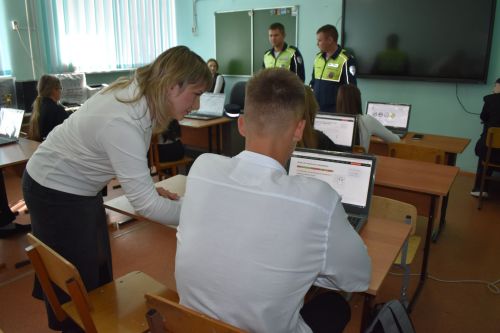 Старшеклассники Верхнеуслонского района выявили лучших знатоков ПДД
