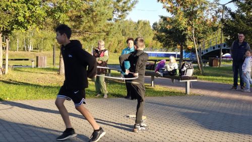 Народные забавы для детей: в Верхнем Услоне прошел перенесенный праздник