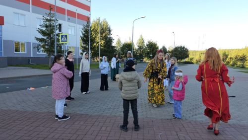 Народные забавы для детей: в Верхнем Услоне прошел перенесенный праздник