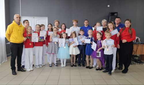 В Верхнем Услоне прошел фестиваль патриотической песни