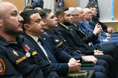 Росгвардия подводит итоги: тысячи операций, сотни задержаний и первые в округе