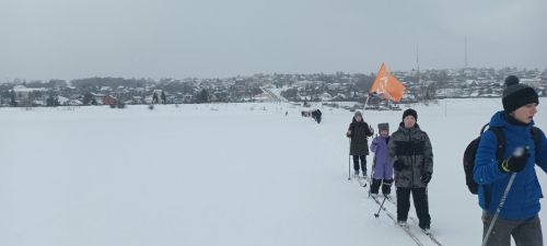 Школьники из Верхнего Услона совершили лыжный поход на остров Маркиз