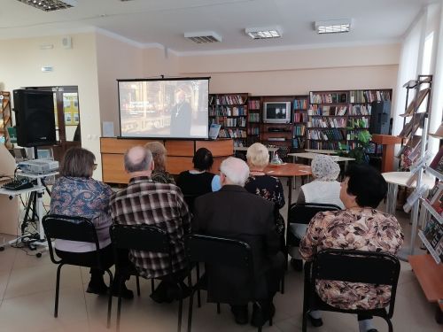 В районной библиотеке прошла фольклорная встреча про январские праздники