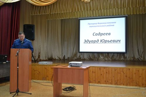 Общее дело: как шеланговцы сообща благоустраивают своё поселение