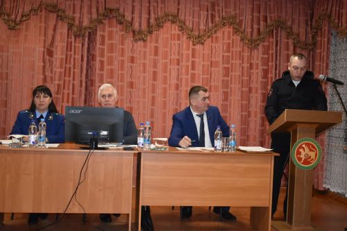 Сход граждан в Татбурнашеве: Новый памятник, ремонт школы и поддержка героев