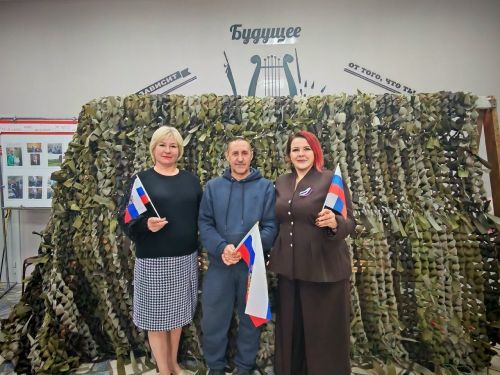 Коргузинские школьники встретились с бойцом СВО