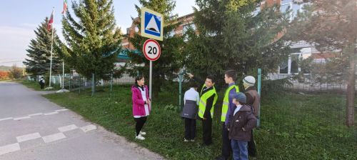 Отряд ЮИД «Перекресток» провел познавательную беседу по ПДД