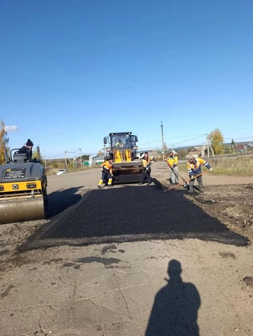 В Верхнеуслонском районе продолжается ямочный ремонт