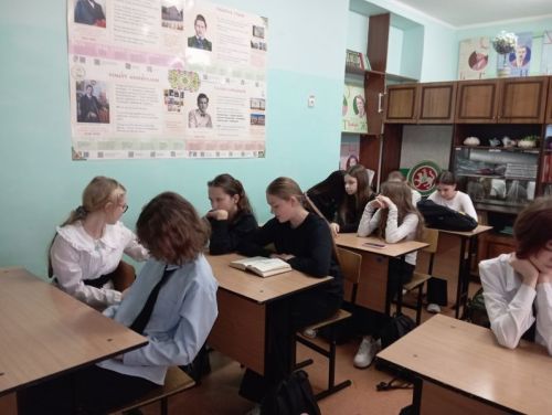 Школьники Верхнего Услона прочли стихи Лермонтова
