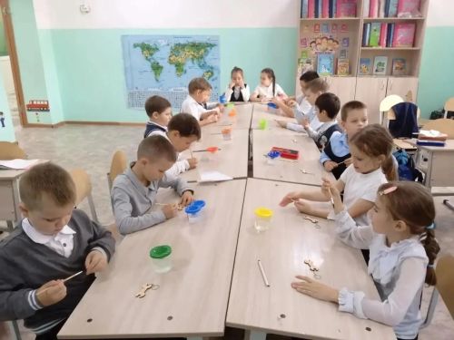 Гимназия балалары Әтиләр көненә әзерләнә