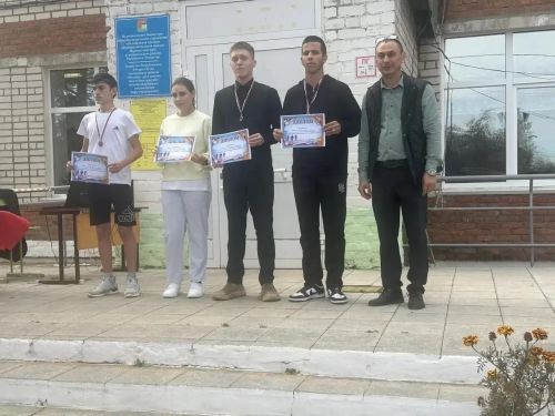 Октябрьский бистәсендә Гыйззәтуллинны йөгерү ярышлары белән искә алдылар