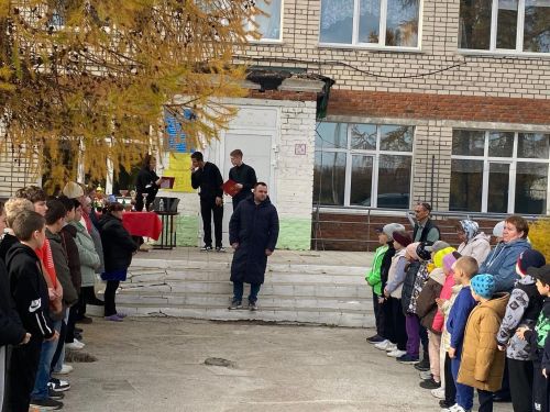 Октябрьский бистәсендә Гыйззәтуллинны йөгерү ярышлары белән искә алдылар
