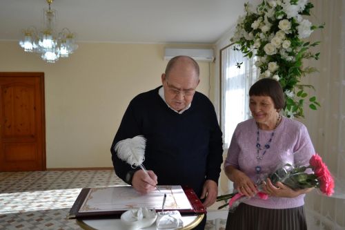 В Верхнем Услоне супруги Грачевы отметили 50-летие совместной жизни