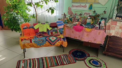 Кильдеевский СДК провел концерт, выставку и дискуссию ко Дню отца