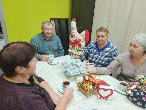 Коргузинская библиотека провела встречу за самоваром