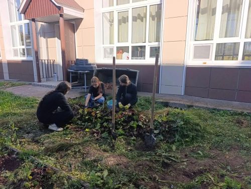 Югары Ослан мәктәбендә экологик тәрбия айлыгы уза