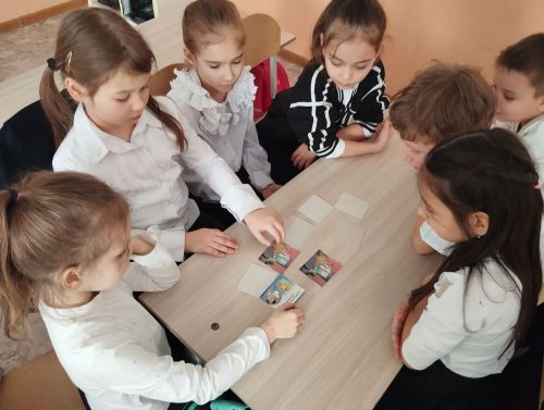 Балалар китапханәсендә интернетсыз көнне билгеләп үттеләр