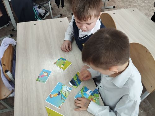 Балалар китапханәсендә интернетсыз көнне билгеләп үттеләр