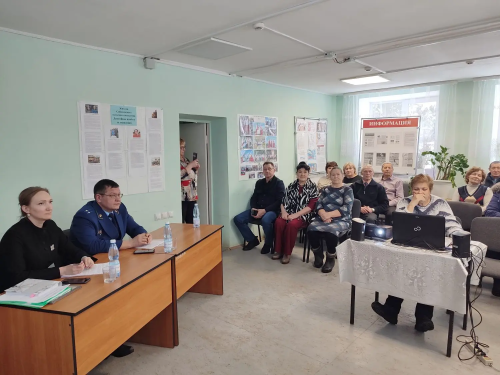 От уличных фонарей до ЛПХ: о чём рассказали жителям Соболевского