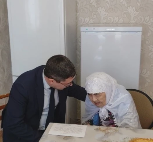 Тыл хезмәтчәне Рауза Кыям кызына 95 яшь