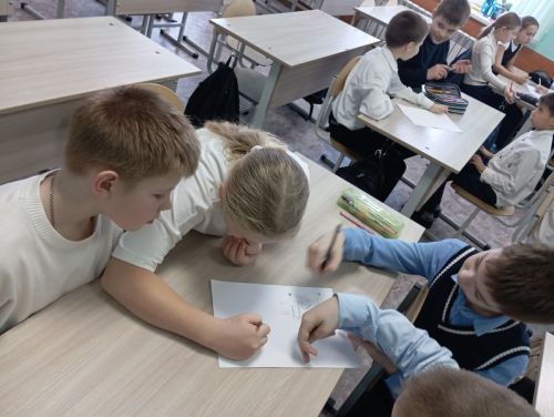 Час памяти в библиотеке: школьникам рассказали о детях на войне