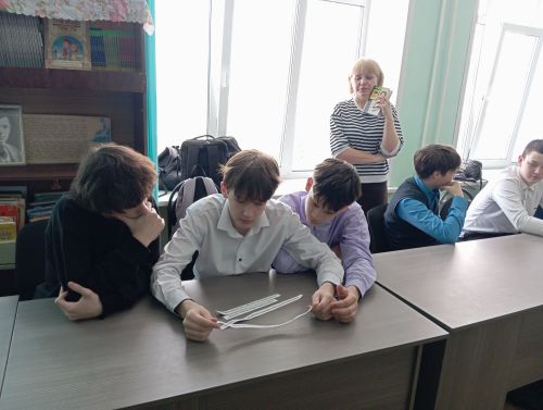 Школьники Верхнего Услона «читали» Тушнову по-новому