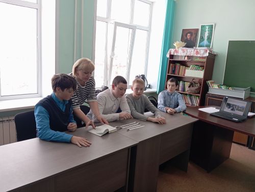 Школьники Верхнего Услона «читали» Тушнову по-новому