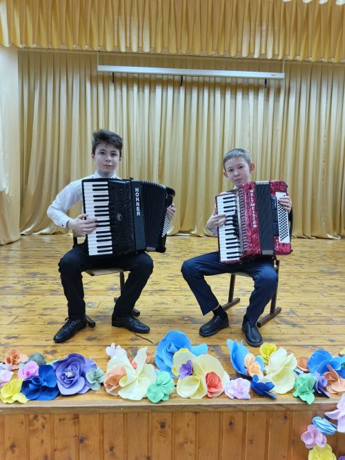 Верхнеуслонские музыканты дали концерт в честь Крымской весны