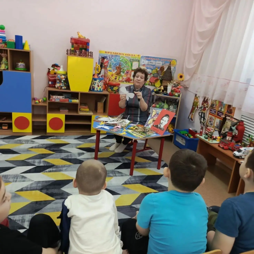Макыл балалары язны каршылый