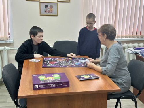 Верхнеуслонских подростков учат цифровой гигиене через настольную игру