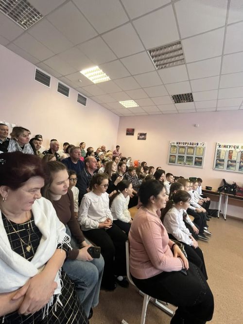 Весна в нотах: в школе искусств прошёл концерт класса семьи педагогов Киреевых