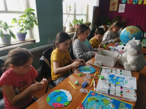 Кызыл Байракта Җир көненә экологик сәгать узды