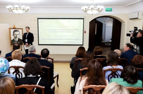 Взгляд сквозь строки: как музеи Тукая и Купалы заговорили о музах и героинях