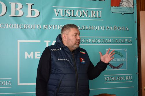 Евгений Варакин поддержал акцию «Подари подписку»