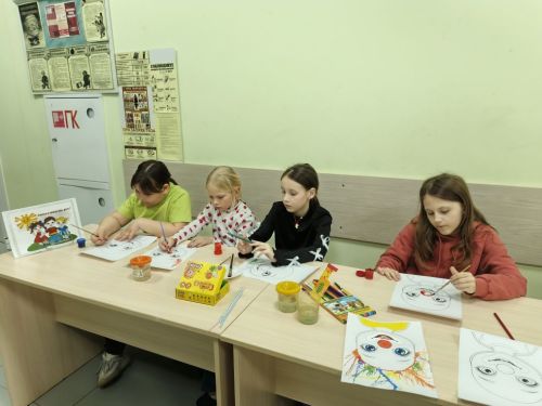 В Майданском Доме культуры устроили «смехопеременку» в честь Дня смеха