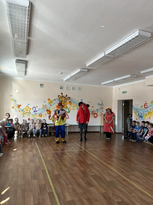В детском саду «Солнышко» весело отметили День смеха с клоунами и играми