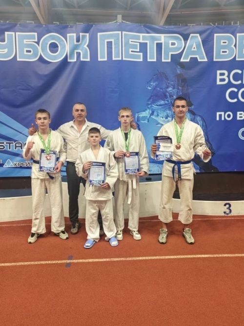 Северная столица покорилась бойцам из Верхнего Услона