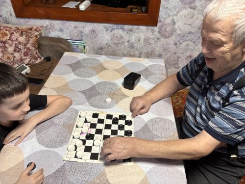 Исцеляющая игра: как игротерапия меняет жизнь подопечных в «Островке надежды»