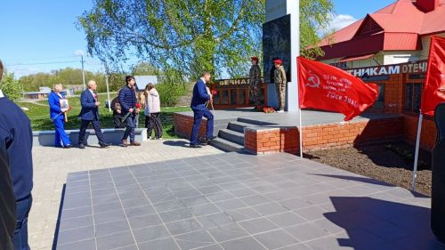 В Макулове «Бессмертный полк» прошёл под звуки песен военных лет