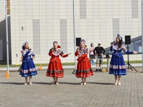 Благотворительная ярмарка объединила людей ради здоровья малышки Майи