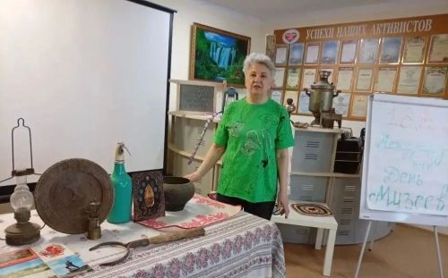 В Верхнеуслонском доме-интернате прошло музейное занятие в рамках ретротерапии