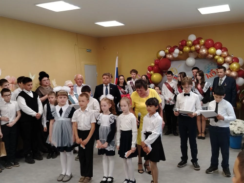 «Последний звонок-2026» в Верхнеуслонском районе (фоторепортаж)
