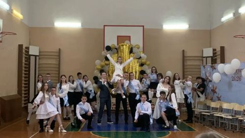 «Последний звонок-2026» в Верхнеуслонском районе (фоторепортаж)
