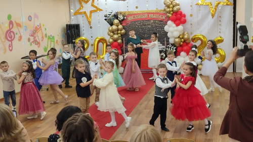 «Каенкай» балалар бакчасында «Чыгарылыш премиясе»н тапшыру тантанасы узды