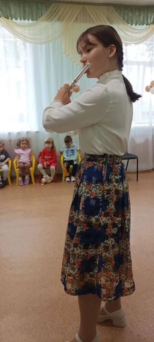 Музыкальное лето в «Радуге»: как юные таланты подарили праздник дошколятам