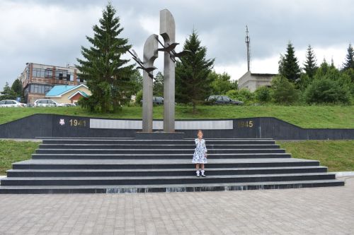 В пламени Вечного огня: Верхний Услон склонил головы перед героями 1941-го
