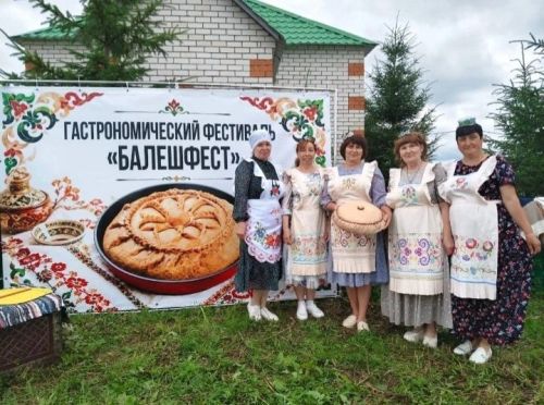 В Маматкозино прошёл душевный праздник «Бэлеш фест» с играми и угощениями