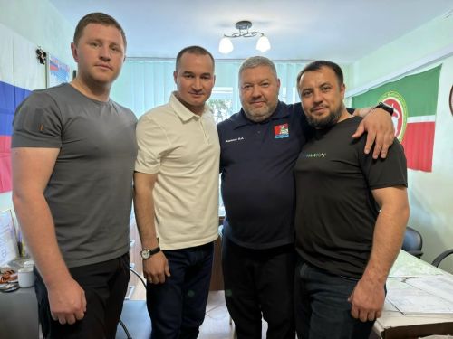 Гостинцы с Родины: глава Верхнеуслонского района доставил помощь бойцам в ЛНР
