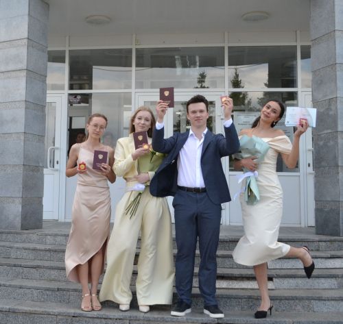 «Путеводная звезда»: 103 верхнеуслонских выпускника взяли курс на взрослую жизнь